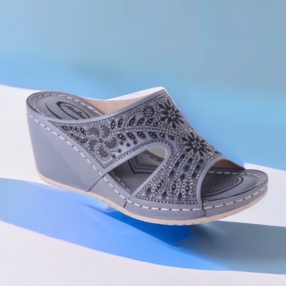 Last Pair Italina Gray Sequin Studded T-Strap Slip On Wedge Mule Sandal 10 - Picture 6 of 8